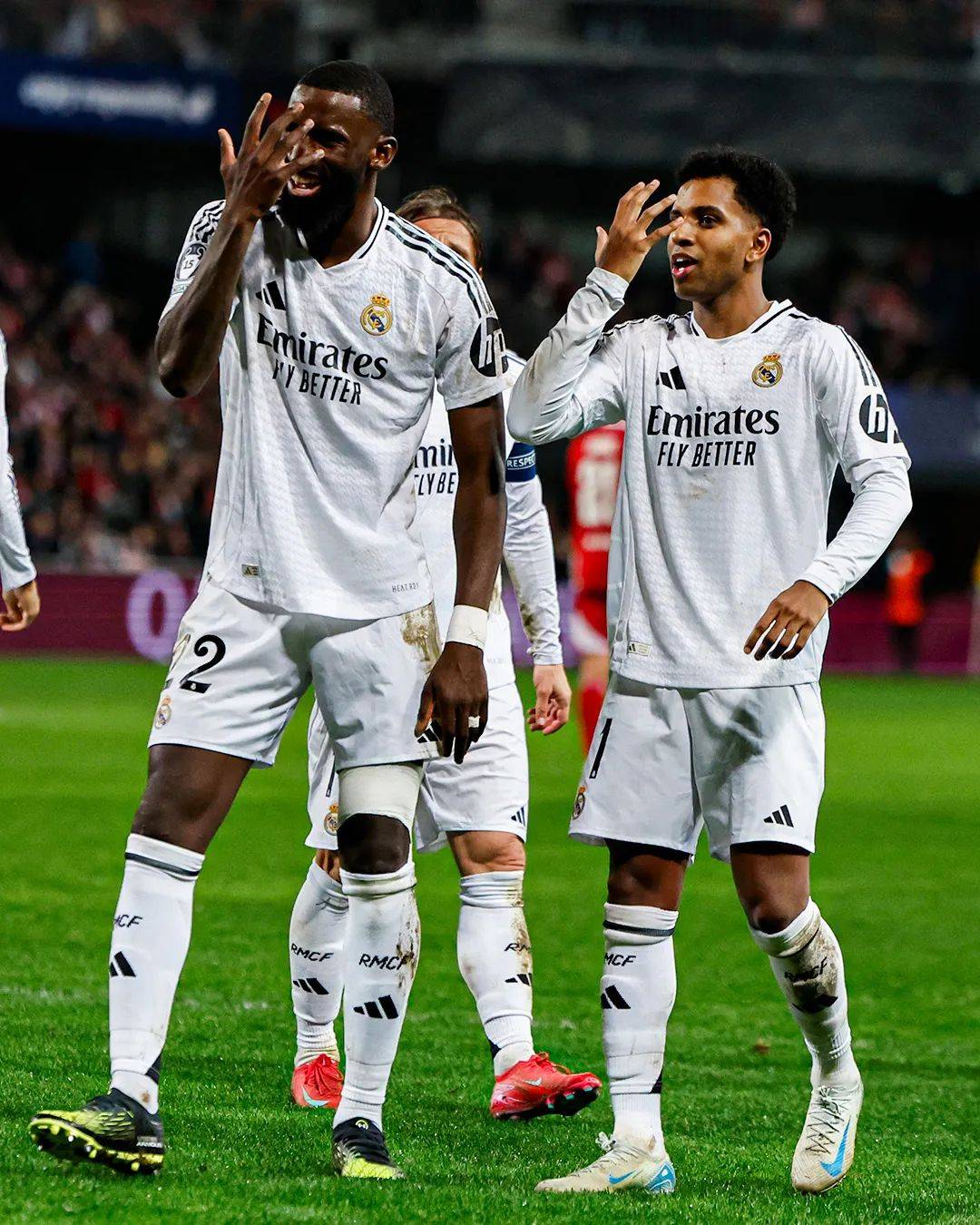 开云体育在线-皇马客场战胜对手，继续保持不败纪录的简单介绍