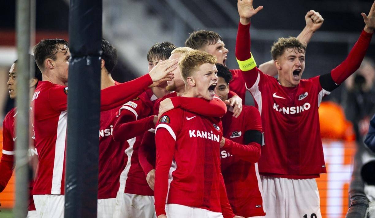 罗马客场殊死战告捷,球队实现奇迹逆转的简单介绍 罗马客场殊死战告捷,球队实现奇迹逆转的简单介绍