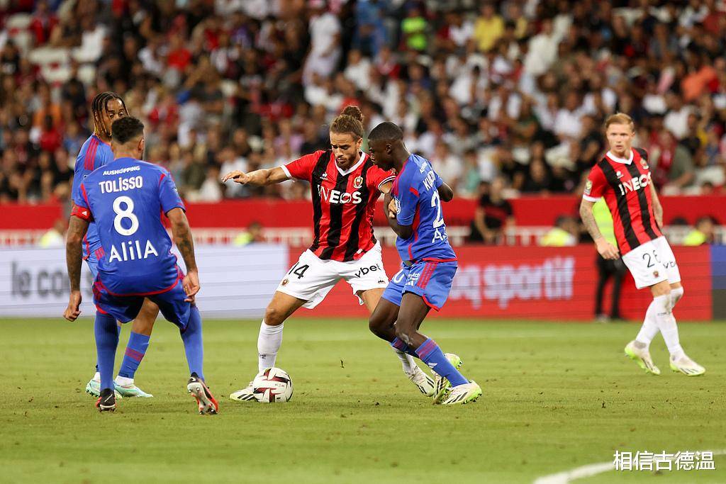 南特主场负于波尔多,降至法甲下游 南特主场负于波尔多,降至法甲下游