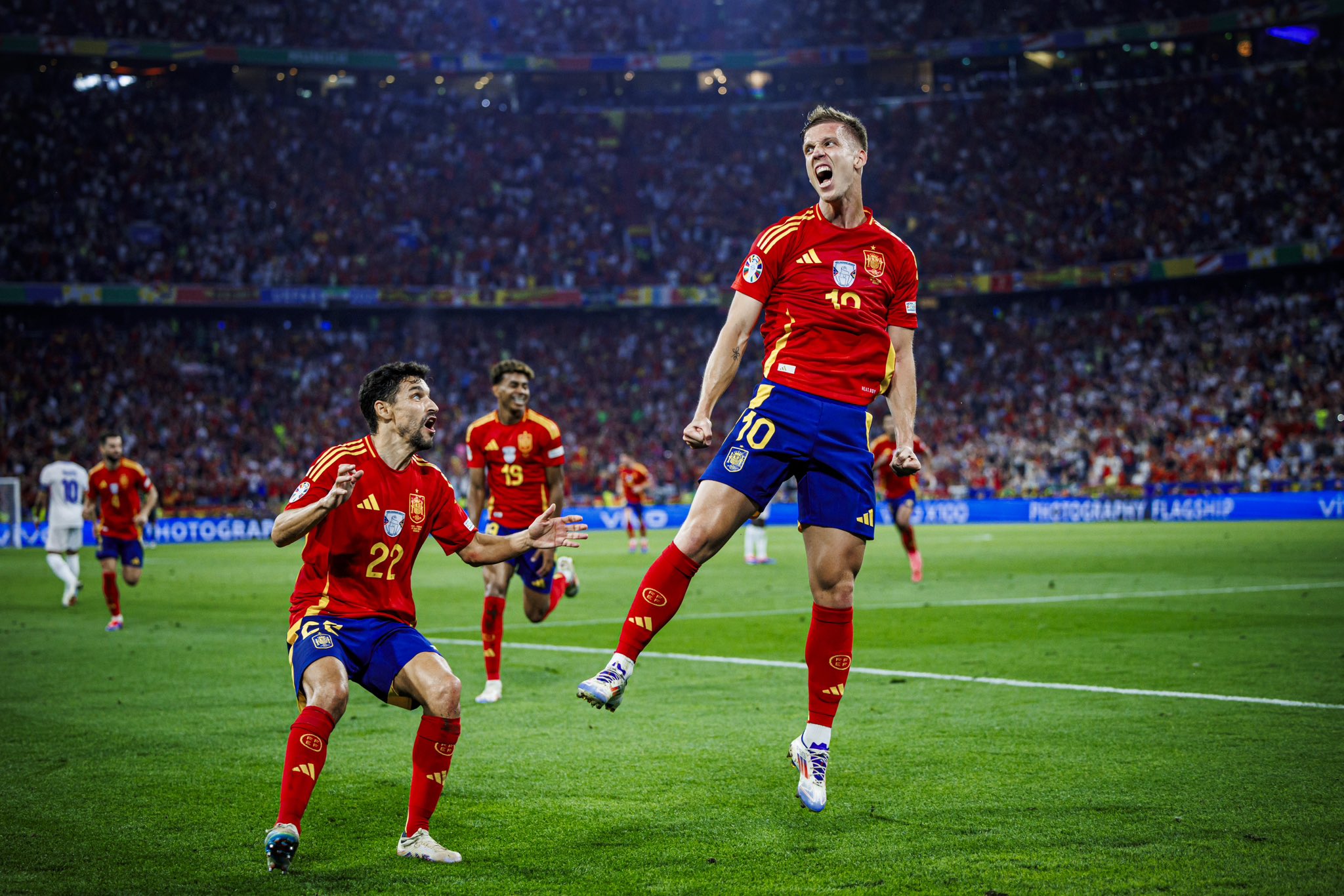 开云体育-关于体育之巅！两支实力强劲队伍的碰撞即将发生的信息