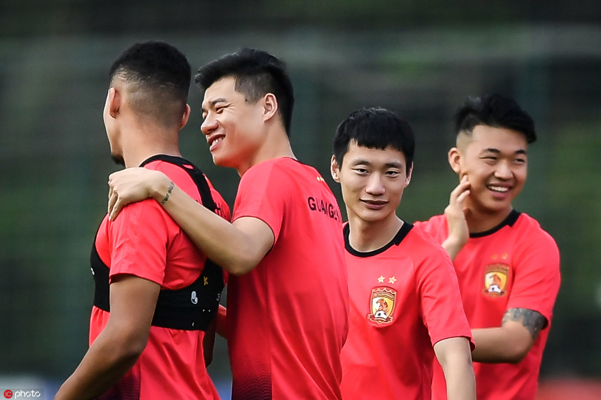 广州恒大主场悉心备战,球队士气高涨的简单介绍 广州恒大主场悉心备战,球队士气高涨的简单介绍