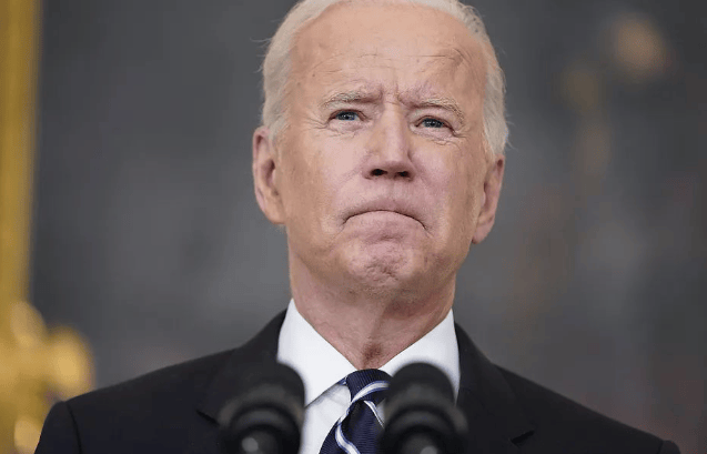 红牌飞来!欧国联赛场上一幕惊心动魄的一幕!的简单介绍 红牌飞来!欧国联赛场上一幕惊心动魄的一幕!的简单介绍