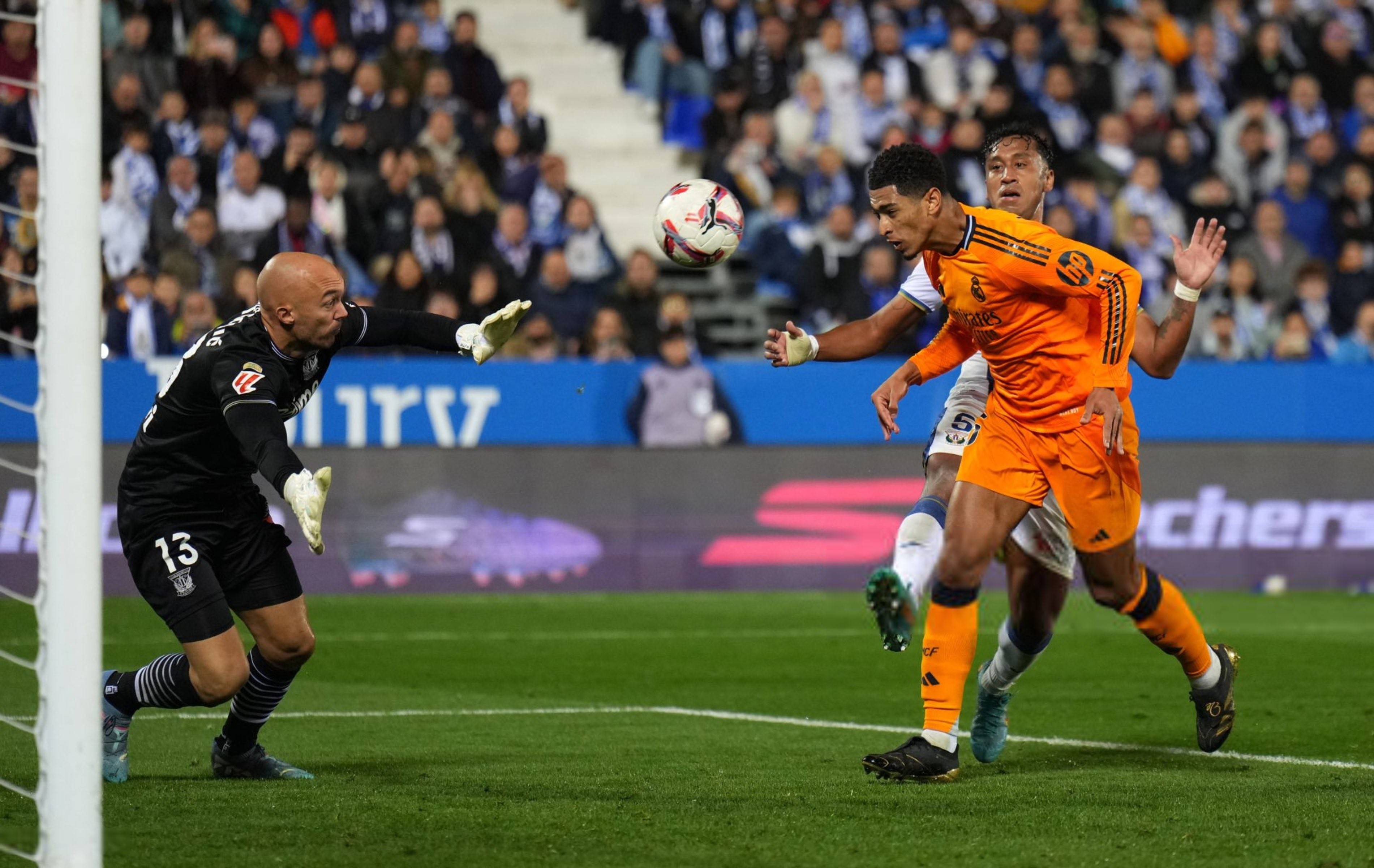 南安普顿取得胜利,挺进英超前十 南安普顿取得胜利,挺进英超前十