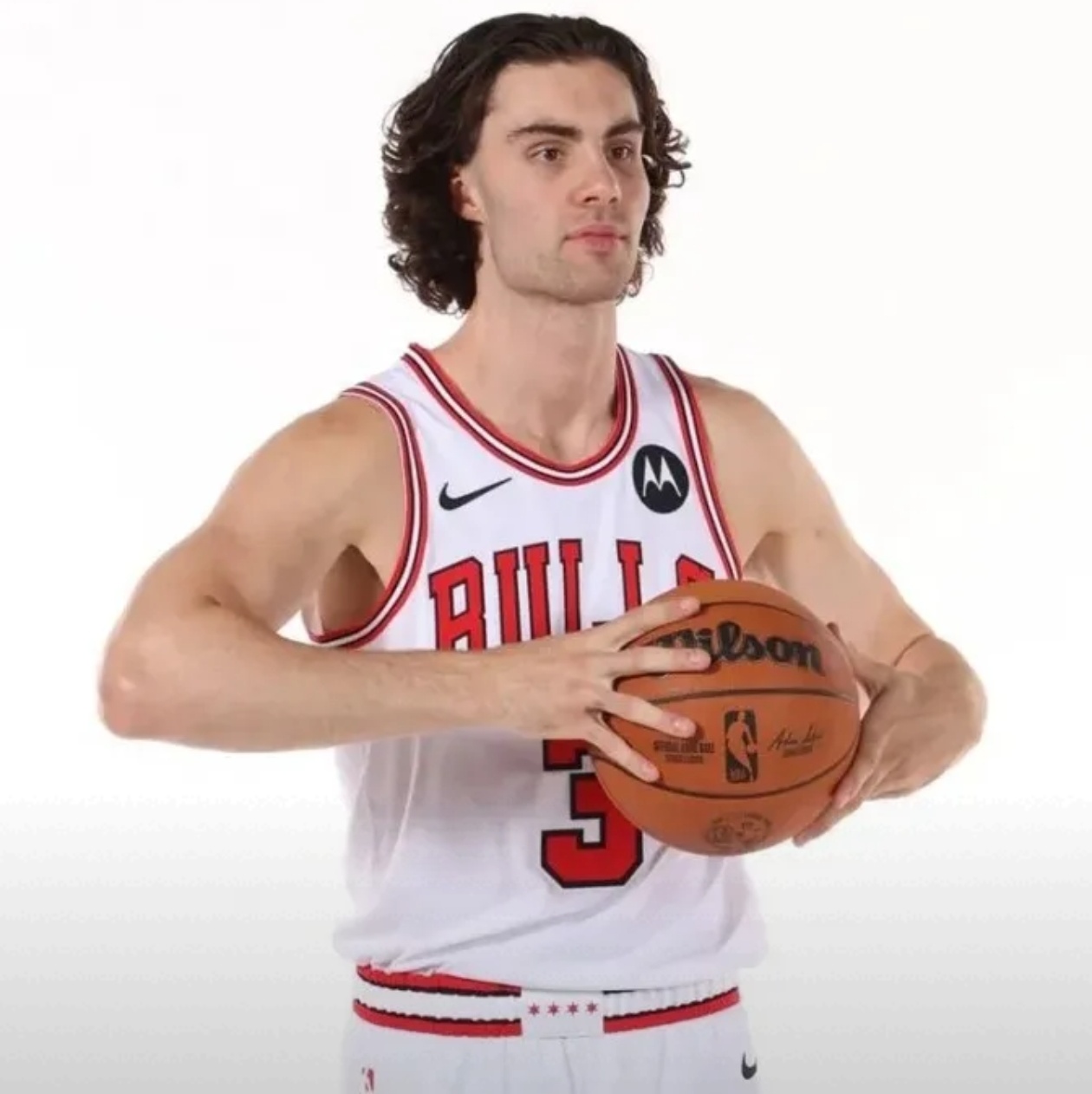 开云体育在线-英国球员在比赛中展现出色篮球技巧夺冠