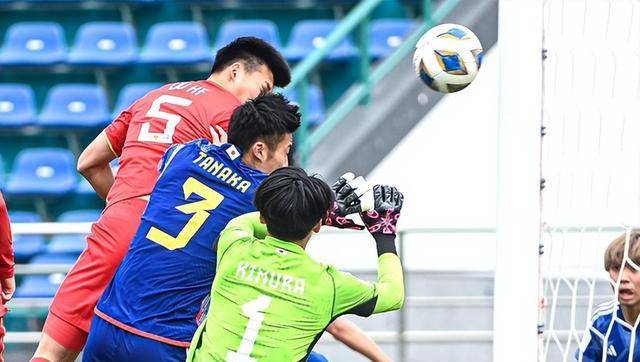 比赛中主队取得胜利,令人惊喜 比赛中主队取得胜利,令人惊喜