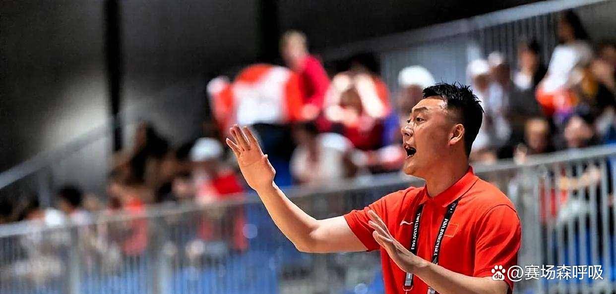 开云下载-奥芬巴赫主力受伤，教练寻求替补方案的简单介绍