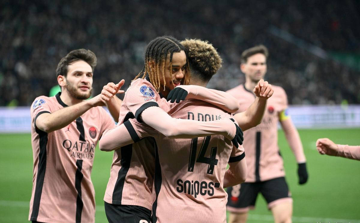 开云体育-巴黎圣日耳曼击败那不勒斯，保持不败