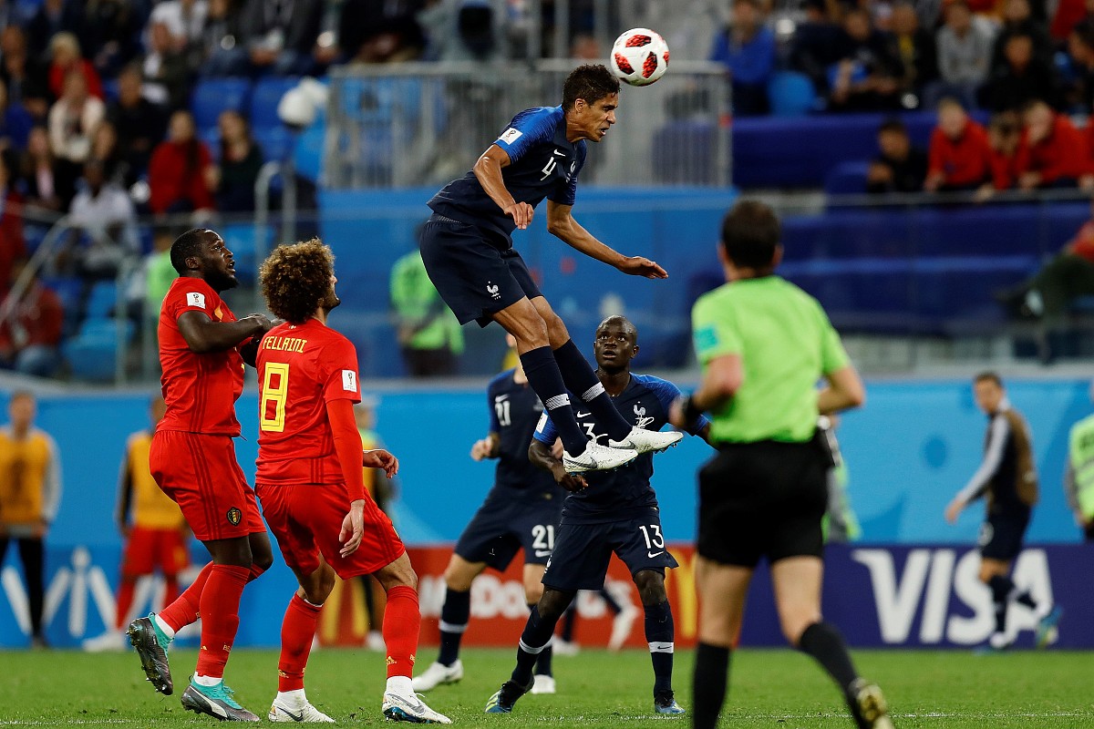 拉齐奥客场大胜,收获三分球队士气高昂 拉齐奥客场大胜,收获三分球队士气高昂