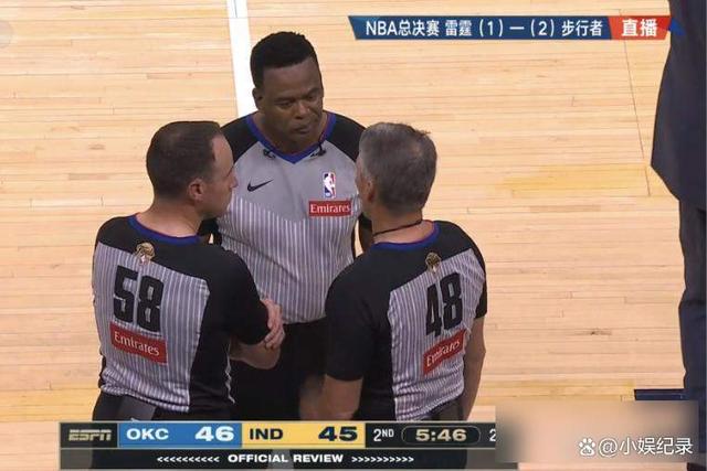 裁判判罚引争议,比赛纷争不断 裁判判罚引争议,比赛纷争不断