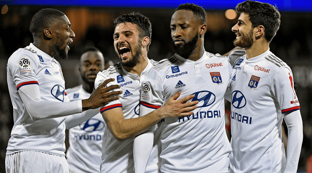 开云APP-包含雷恩在主场大胜斯特拉斯堡，领跑法甲积分榜的词条