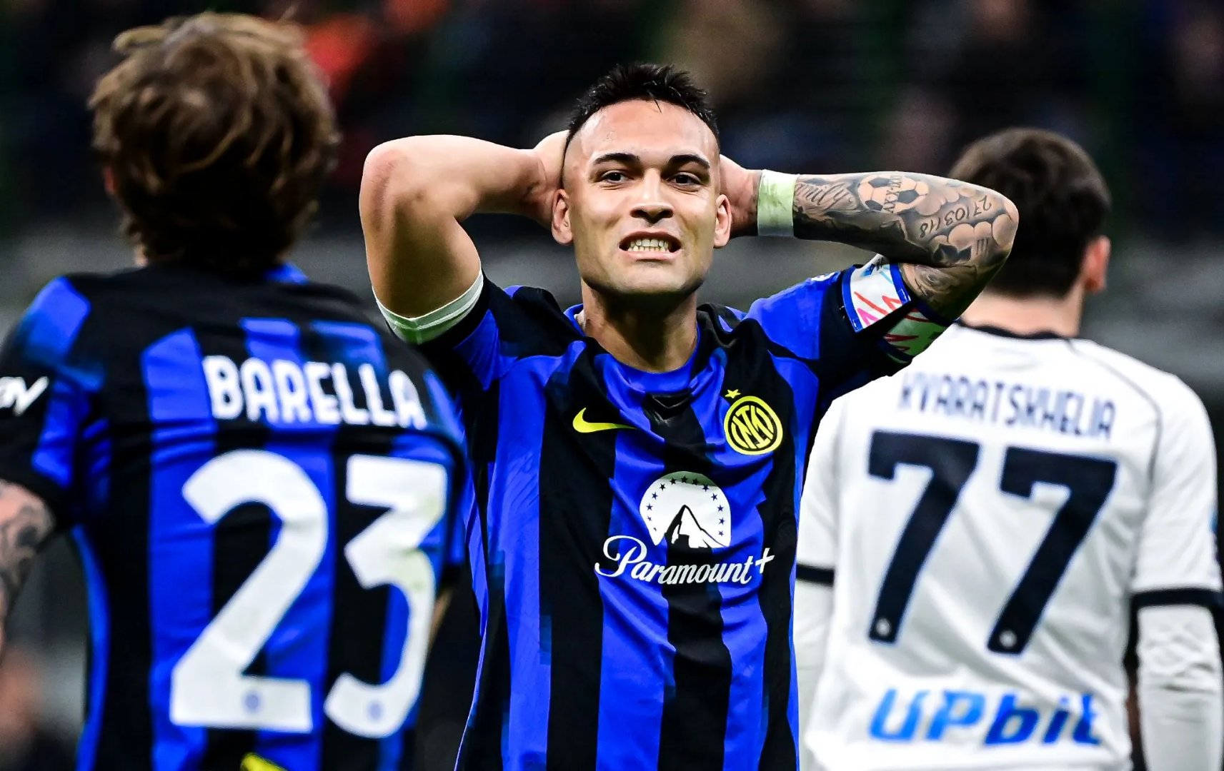 罗马国米交手,球迷热血沸腾! 罗马国米交手,球迷热血沸腾!