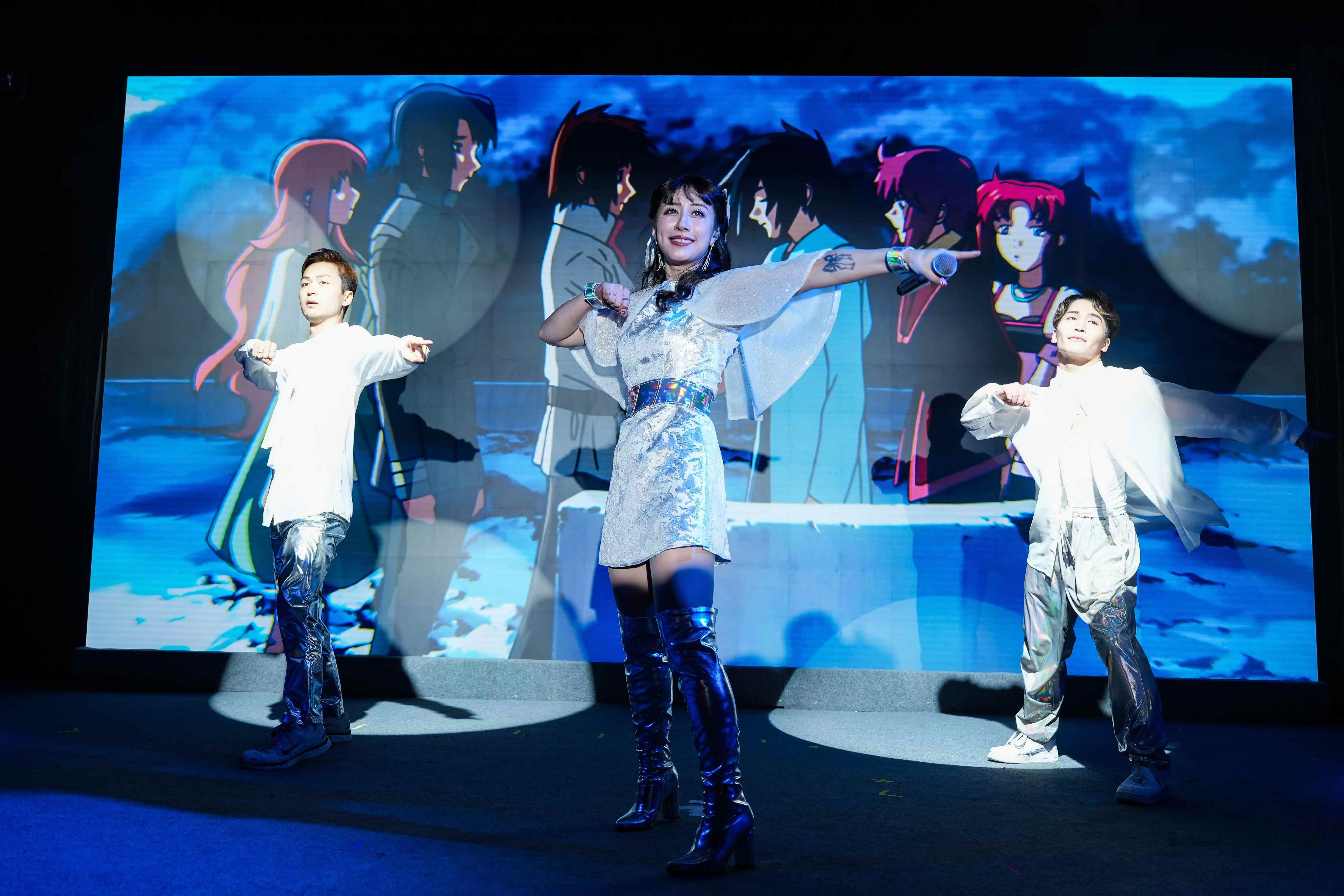 开云体育入口-观众的热情与气氛让比赛更加生动