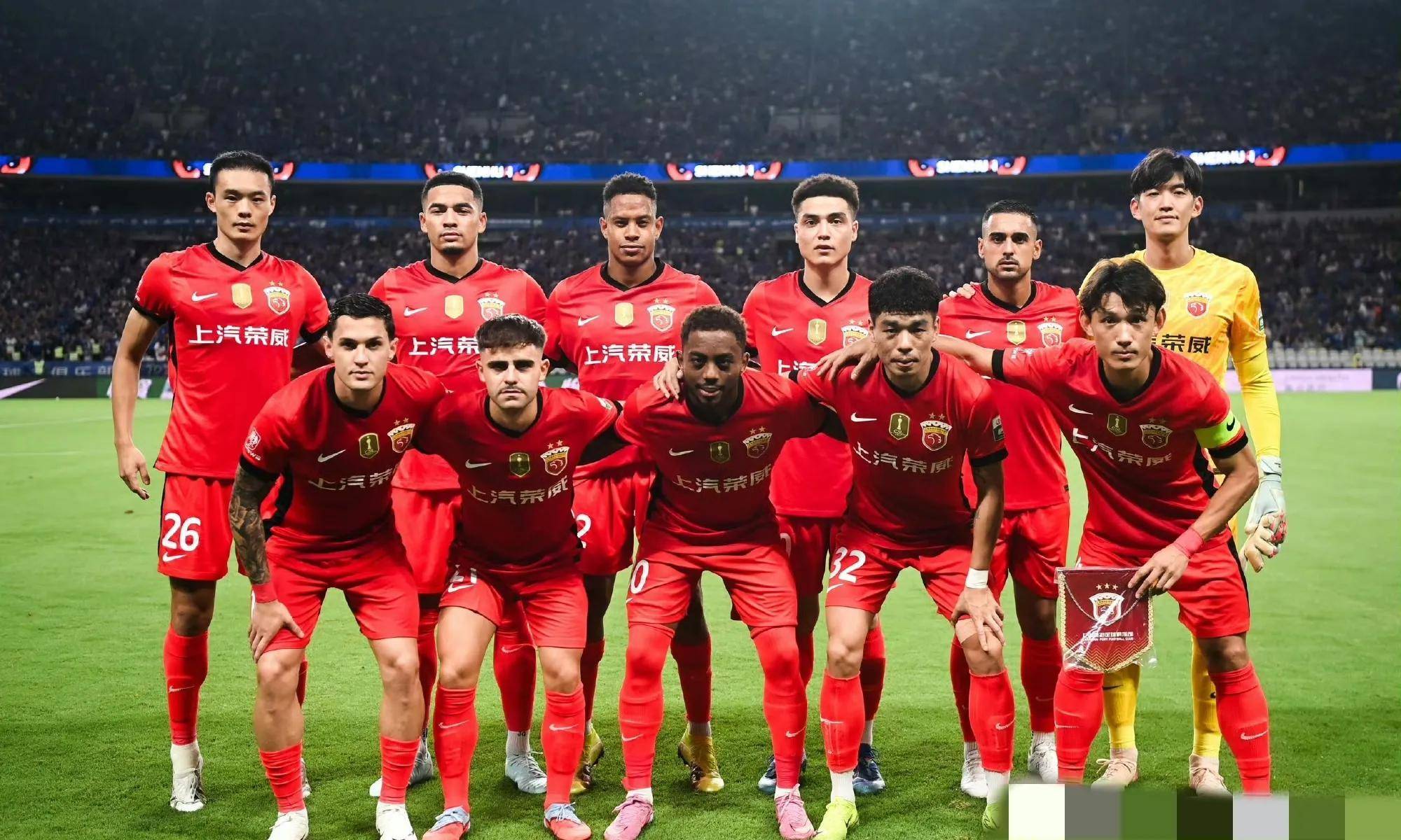 开云体育官网-足球盛宴引人瞩目,球队竞技精神