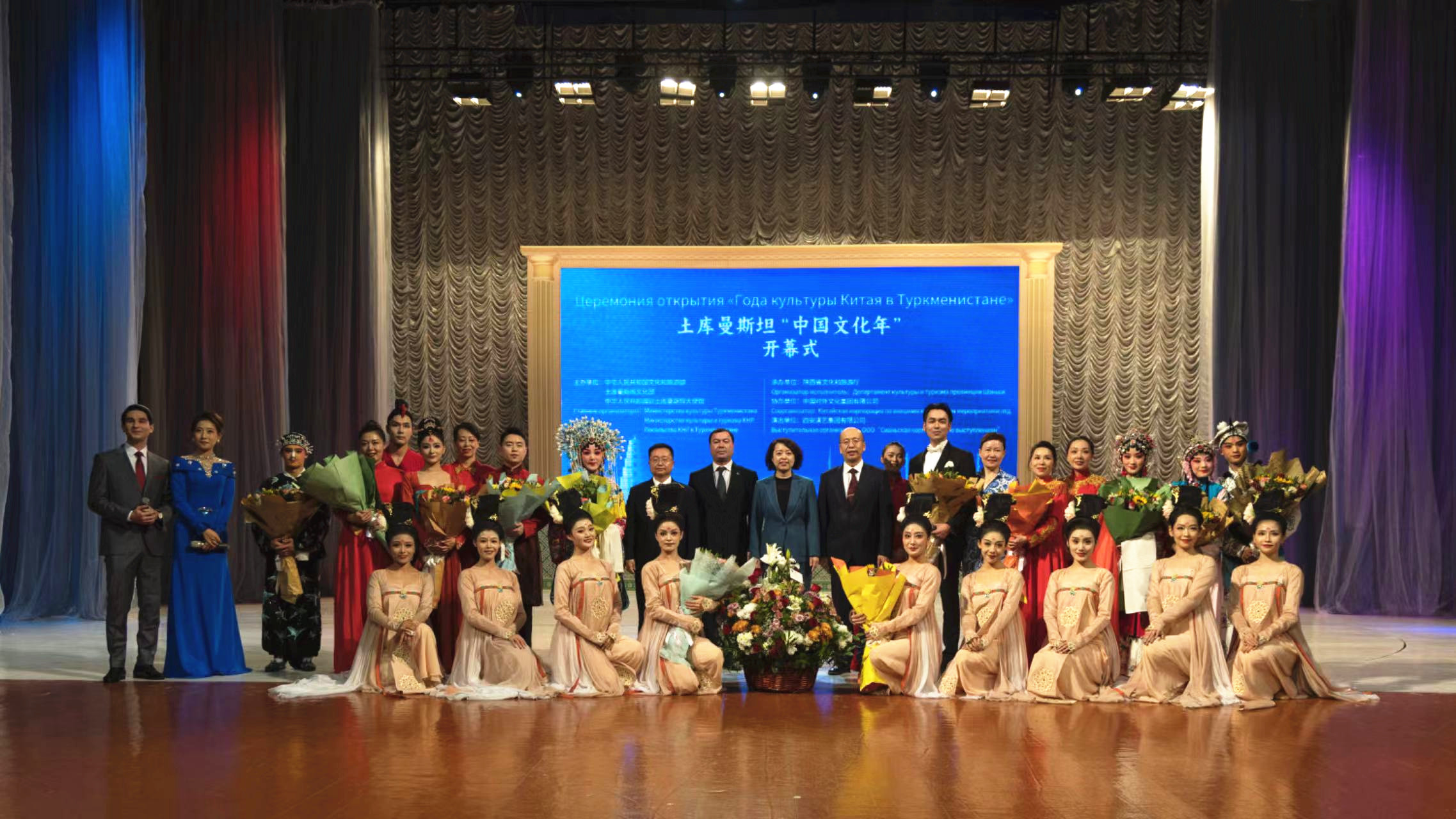 土库曼斯坦游泳选手登顶一览 土库曼斯坦游泳选手登顶一览