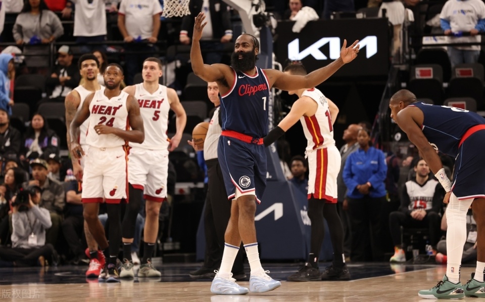 开云官网-包含火箭逆转湖人，哈登轰42+10+11的词条