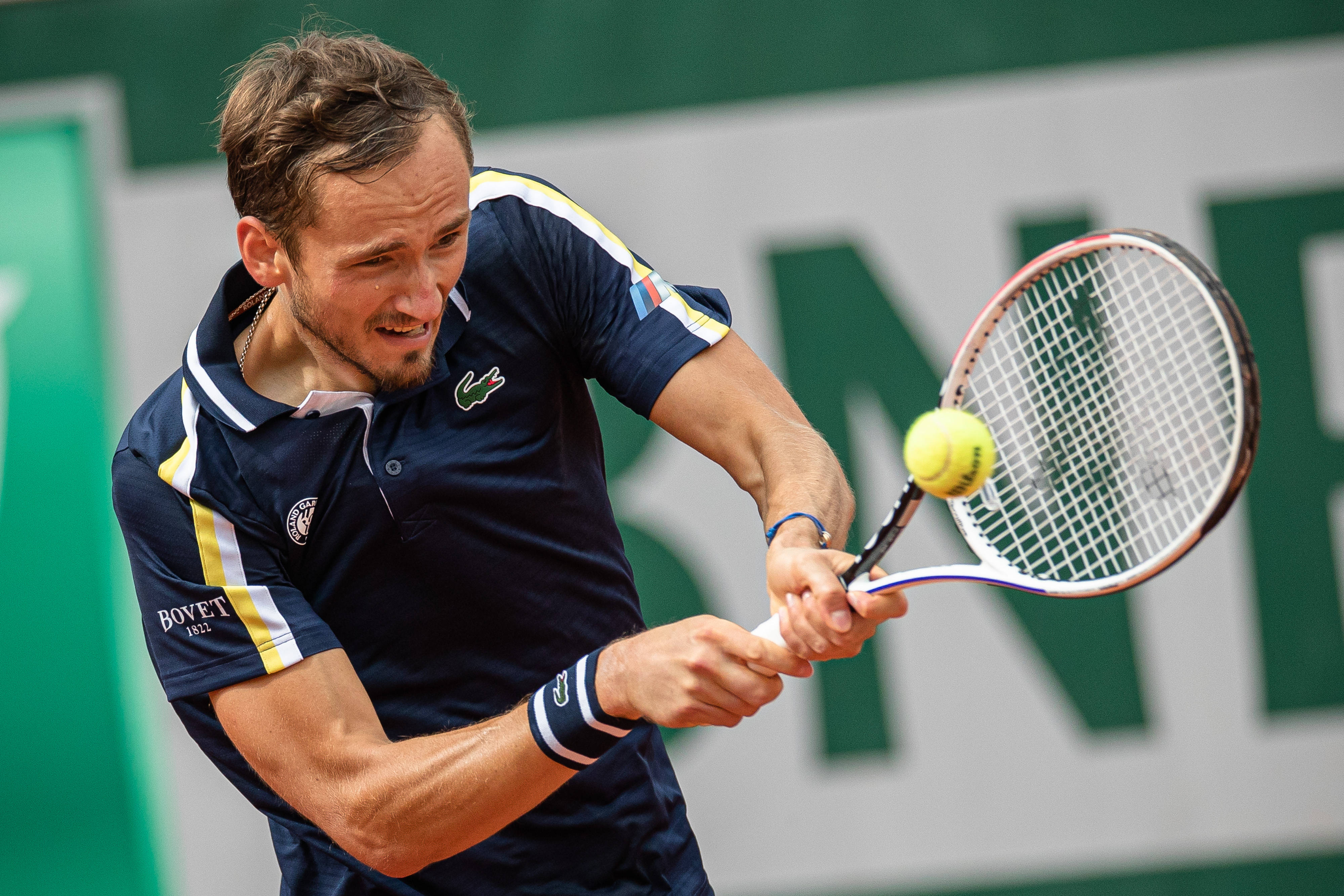 开云体育-澳网鏖战法网,梅德韦杰夫点燃赛场