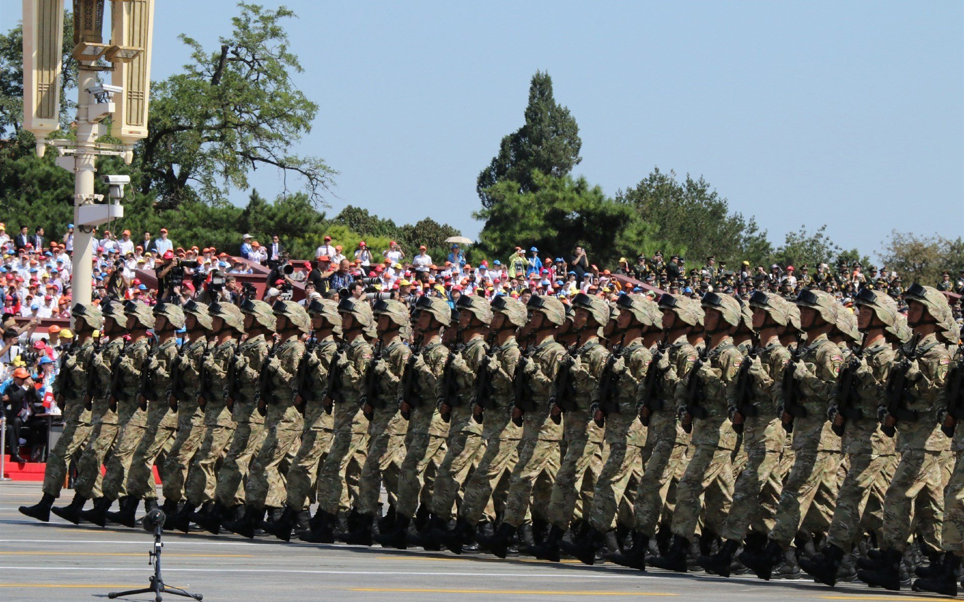 绝境狂花，马丁内利爆发引领尼斯关键战突围南非