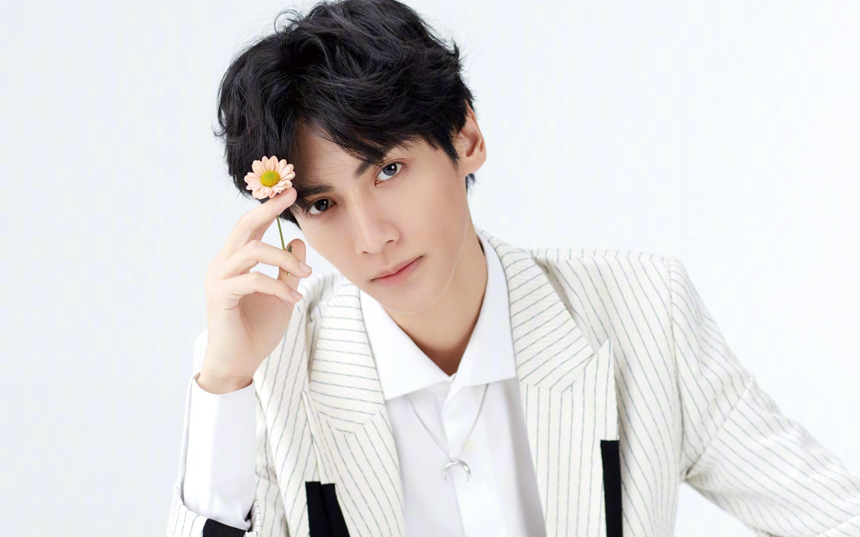 星光对决，萨卡生涯之夜照亮欧陆，黄色潜水艇强势压制日本锋芒