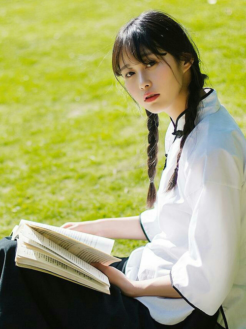 开云体育入口-一球一城一精神，从三笘薰的爆发到潜水艇的狂歌